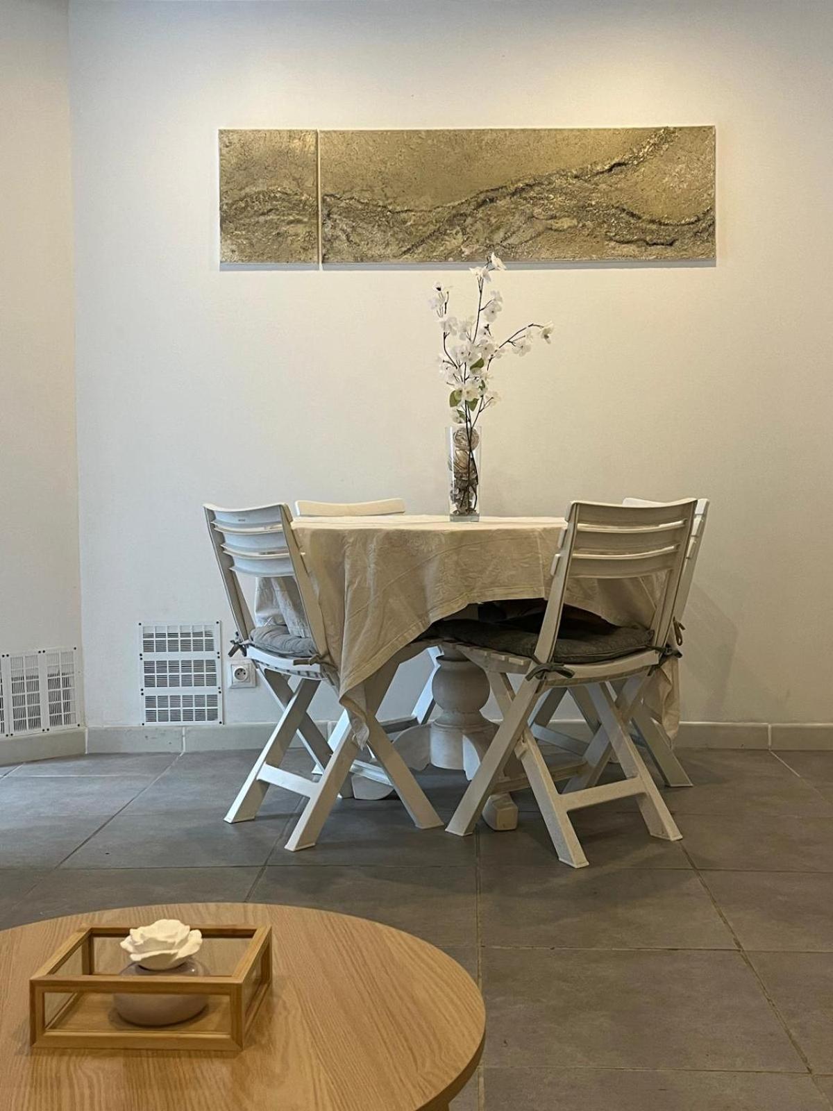 Hotel La Mhirabelle à Saint-Paul-de-Vence Extérieur photo